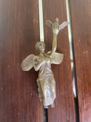 Statue figure like new