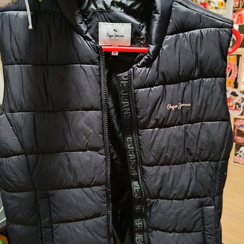Pepe Jeans Unisex Sleeveless Vest Like New Black 152 cm
