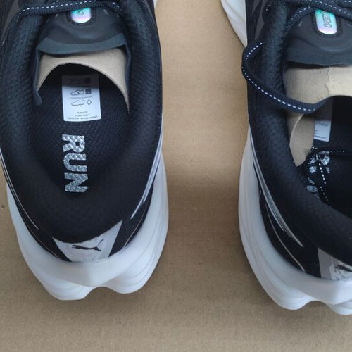 Puma Velocity NITRO 4 athletic shoes new, size 47, black-white