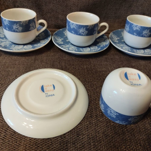 Ionia coffee cups set of 4, like new, porcelain