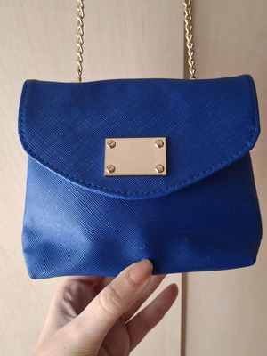 Mini crossbody bag like new, electric blue