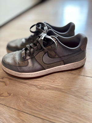 Nike AF1 athletic shoes gray silver used, size 40