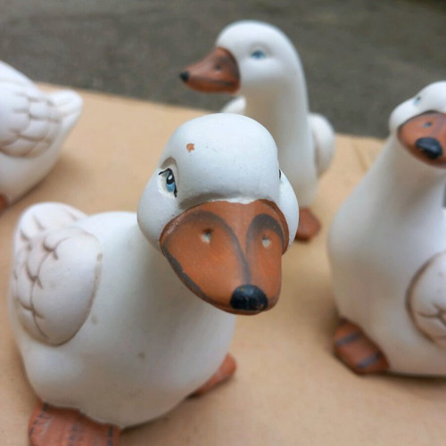 Decorative duck figurines, pack of 15, 5 made of clay, like new