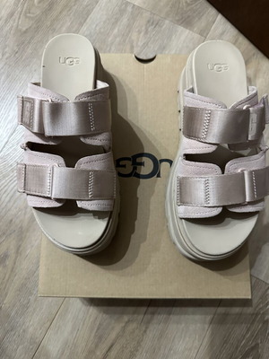Ugg leather platform sandals size 39, pink