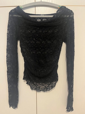 Stradivarius lace top black S long sleeve like new