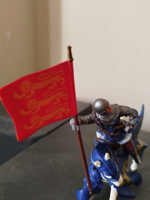 Papo King Richard's Blue Horse with Knight Rider like new