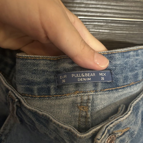 Pull & Bear Capri Pants size 36 like new, blue with frayed hems