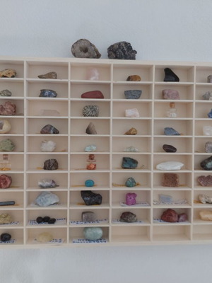 Mineral and semiprecious stone collection like new