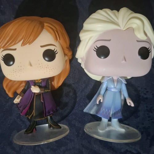 Funko Pop Frozen Elsa and Anna used