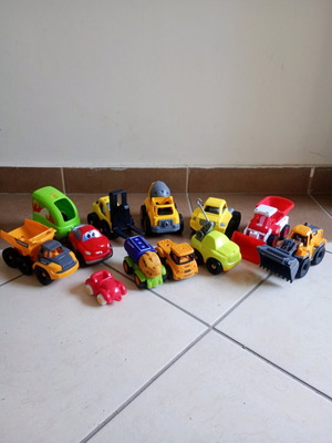 Vehicles and trucks used, pack of 12