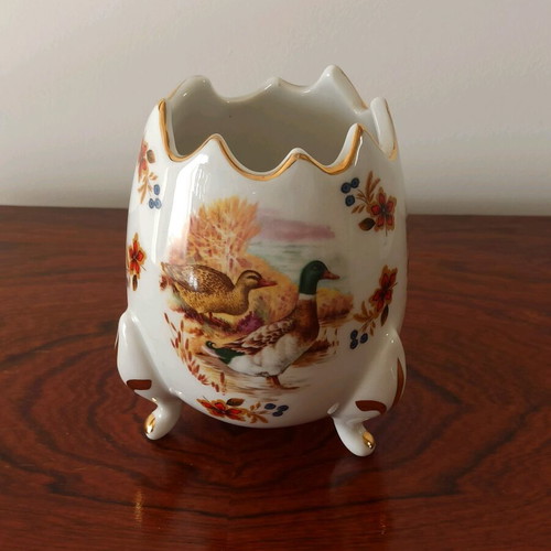 Porcelain vase broken egg like new with painted bird and flower designs