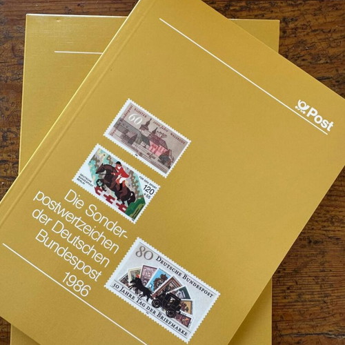 Deutsche Bundespost Yearbook 1986 like new with original slipcase