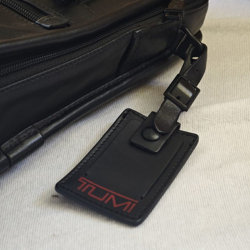 Tumi Alpha Slim Large Screen Leather Briefcase used
