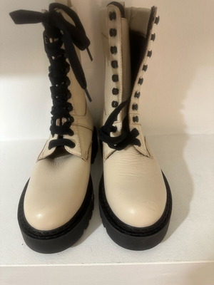 Makis Kotris beige ankle boots like new, size 37