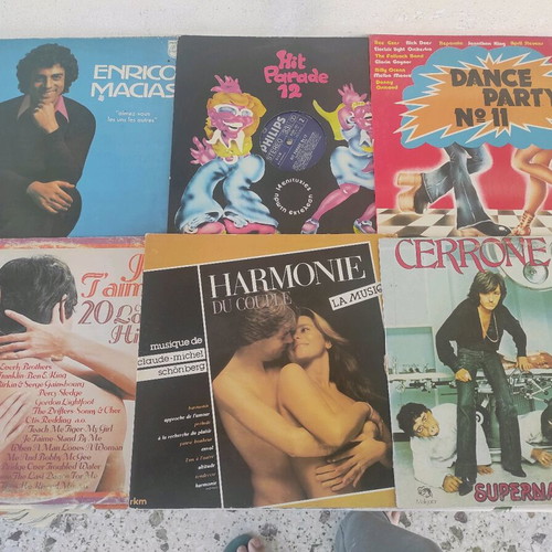 Vinyl records used, pack of 60 foreign content