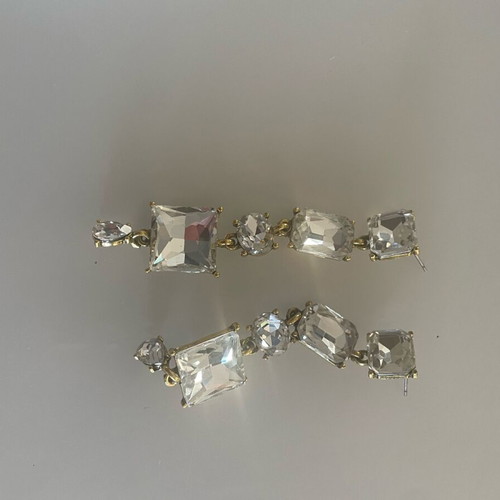Earrings like new in excellent condition
