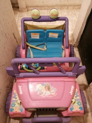 Αυτοκίνητο Barbie jeep μεταχειρισμένο για μικρά κοριτσάκια με μπαταρία