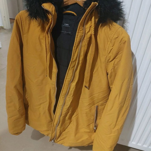 Zara jacket used, medium size, warm hip-length