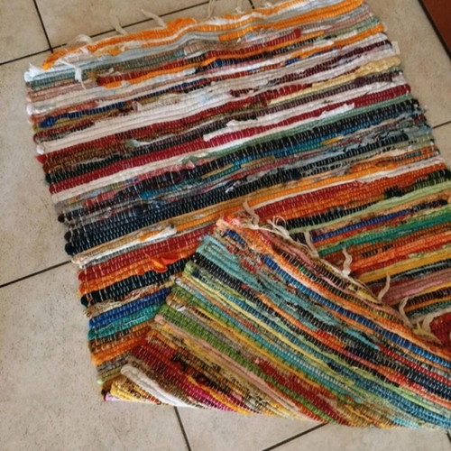 Rug like new, colorful woven design