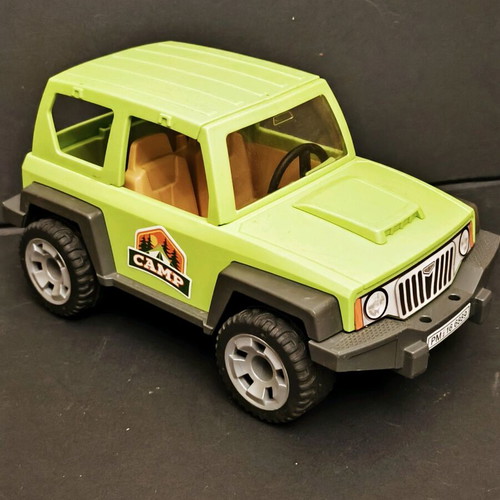 Playmobil 4X4 Vehicle And Kayak 6889 like new