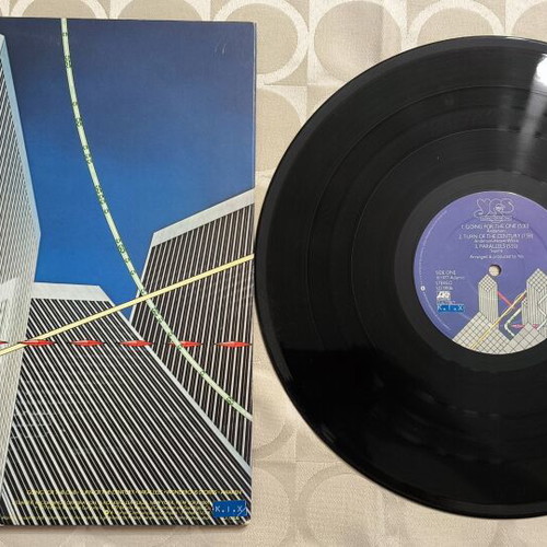 Yes vinyl records used: Owner of a lonely heart, Fragile, Going for the one