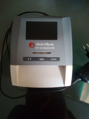 Admate counterfeit banknote detector used