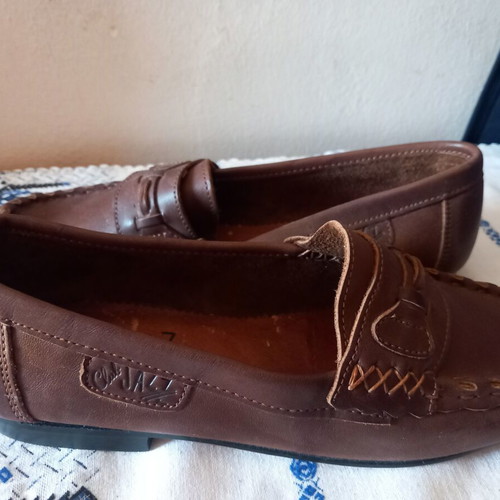 Men's leather moccasin shoes, size 39, brown