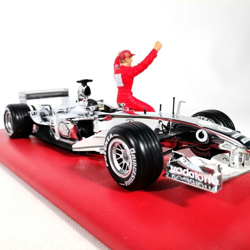 Hot Wheels Ferrari F2003 Michael Schumacher 2003 World Champion 1:18 Diecast