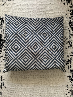 Decorative pillow 50x50 cm geometric blue design like new
