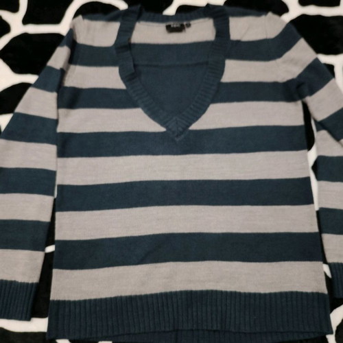 Knitted sweater with stripes like new, size 40-42