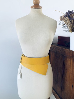 Ioanna Kourbela yellow leather waist belt