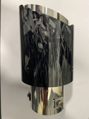 Universal exhaust tip with carbon fiber design