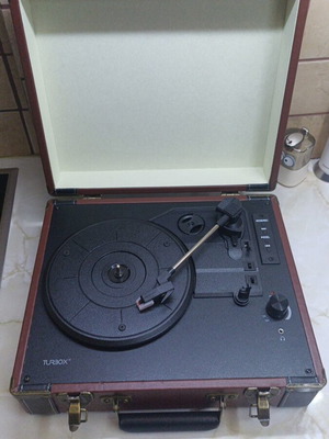 Turbo-X φορητό πικάπ Bluetooth vintage βαλιτσάκι σαν καινούργιο