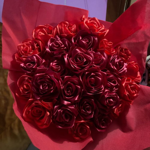 Flowers new with ribbon