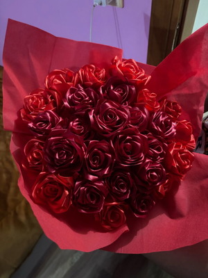 Flowers new with ribbon