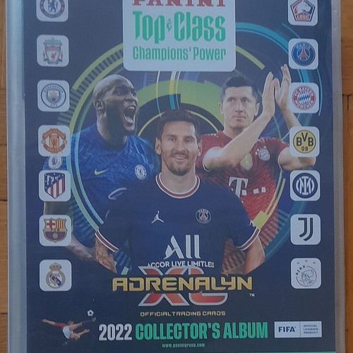 Top Class 2021-2022 Adrenalyn XL album like new with 344/351 cards