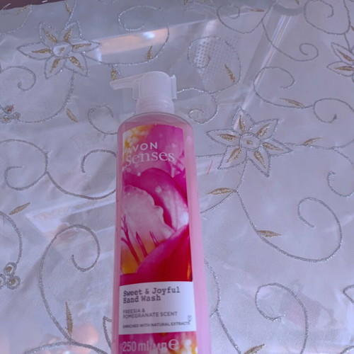 Avon Senses Sweet & Joyful Hand Wash 250ml new with pump