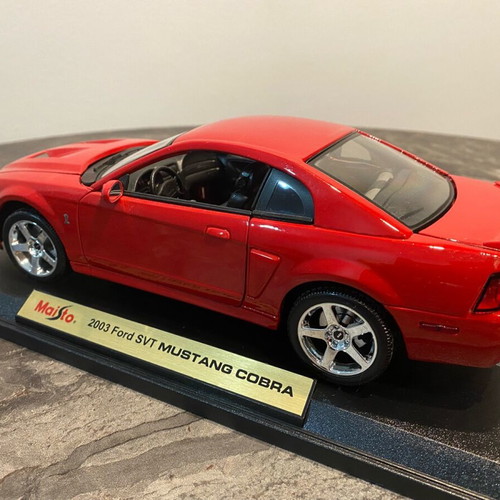 Ford Mustang Cobra 2003 1/18 Maisto like new