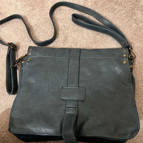 Women's petrol bag with studs like new, crossbody
