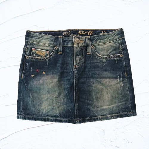 Staff low-rise denim skirt like new, size 25, blue