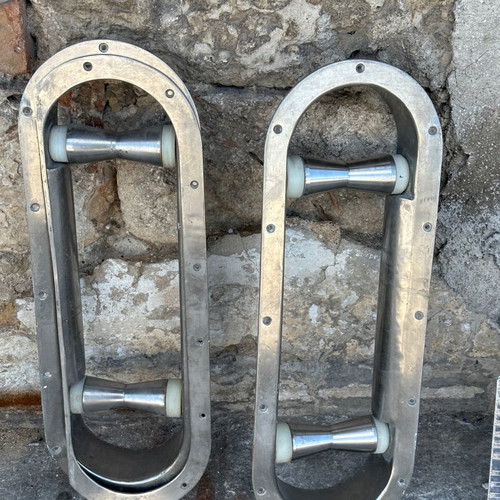 Old ship chocks used, dimensions 75x25.5 cm