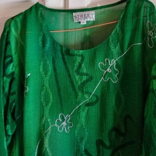 Green women's beach kaftani new, size XXL