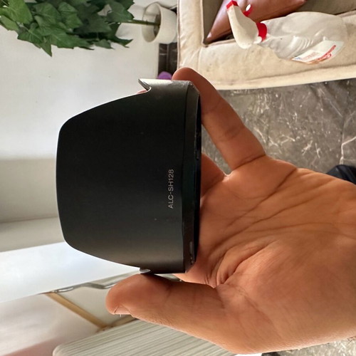 Sony lens hood ALC-SH128 like new