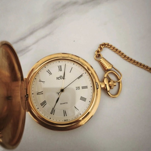 Vintage Royal pocket watch like new, gold color