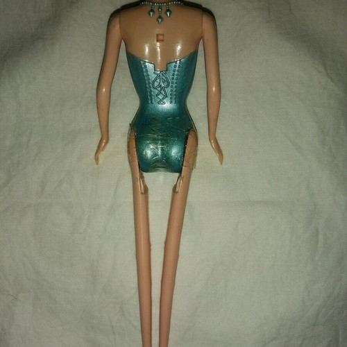 Doll body used for reconstruction, repair