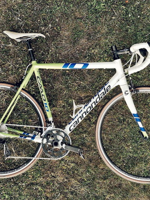 Ποδήλατο δρόμου Cannondale CAAD10, πλαίσιο 58 εκ, τροχοί Campagnolo Zonda