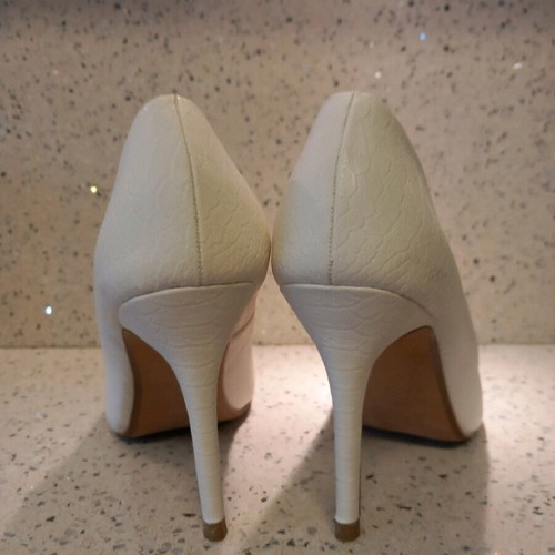 H&M white pumps like new, faux snake leather, size 40