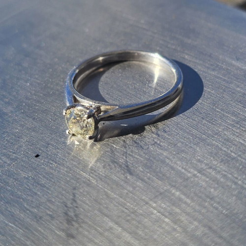 Solitaire ring 0.52ct like new, platinum 4.5g