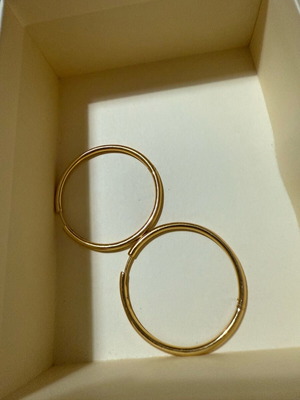 Les bijoux sezane Paris Eva hoops large like new, gold color