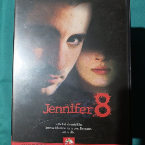 Jennifer 8 DVD like new